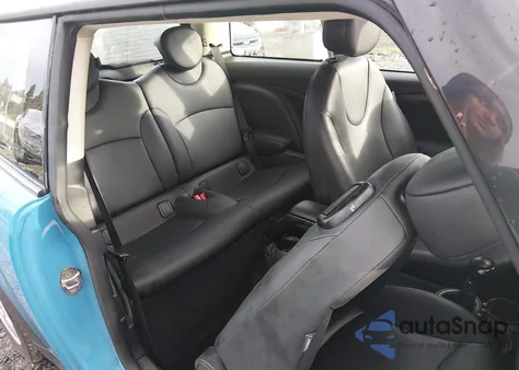 2013 Mini Hardtop Cooper z USA, uszkodzony, nr VIN WMWSU3C59DT687129